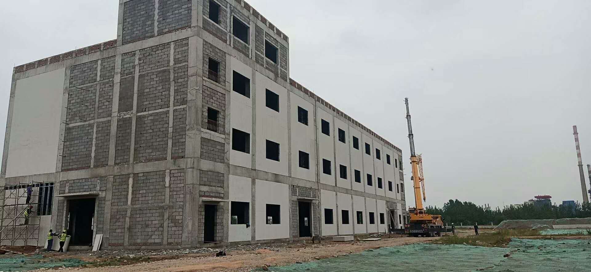 <a href='http://www.kelanatour.com' target='_blank'>泄爆墙</a>